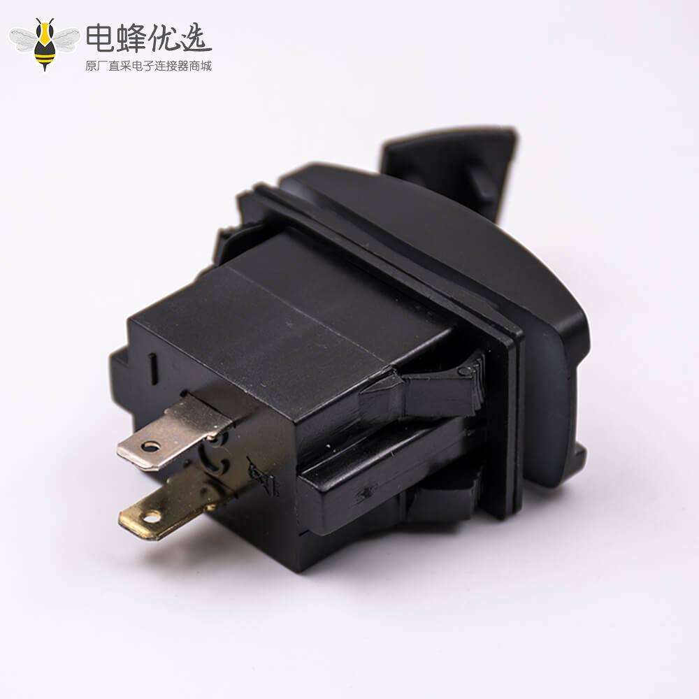 车载充电器双USB接口插座5V 3.1A带防尘盖